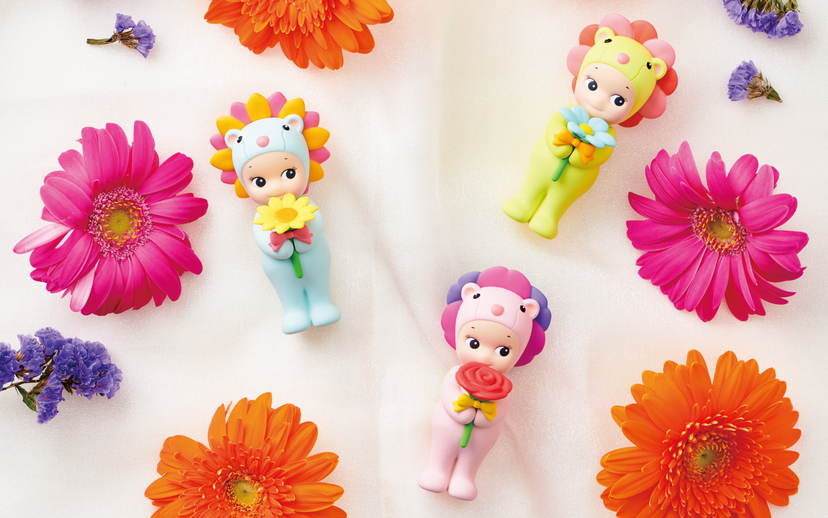 Sonny Angel Flower Gift - Delightful Charming Keepsake