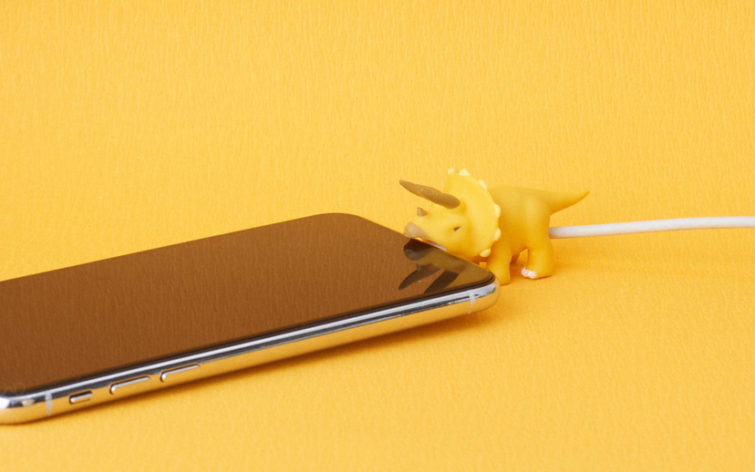 CABLE BITE Dino - Cozy Character Display Pick