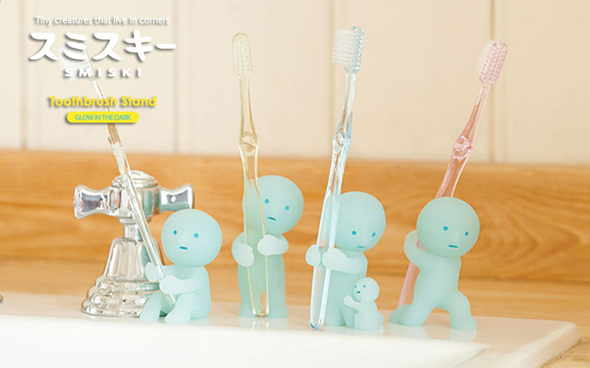 SMISKI Toothbrush Stands - Artistic Figure Highlight